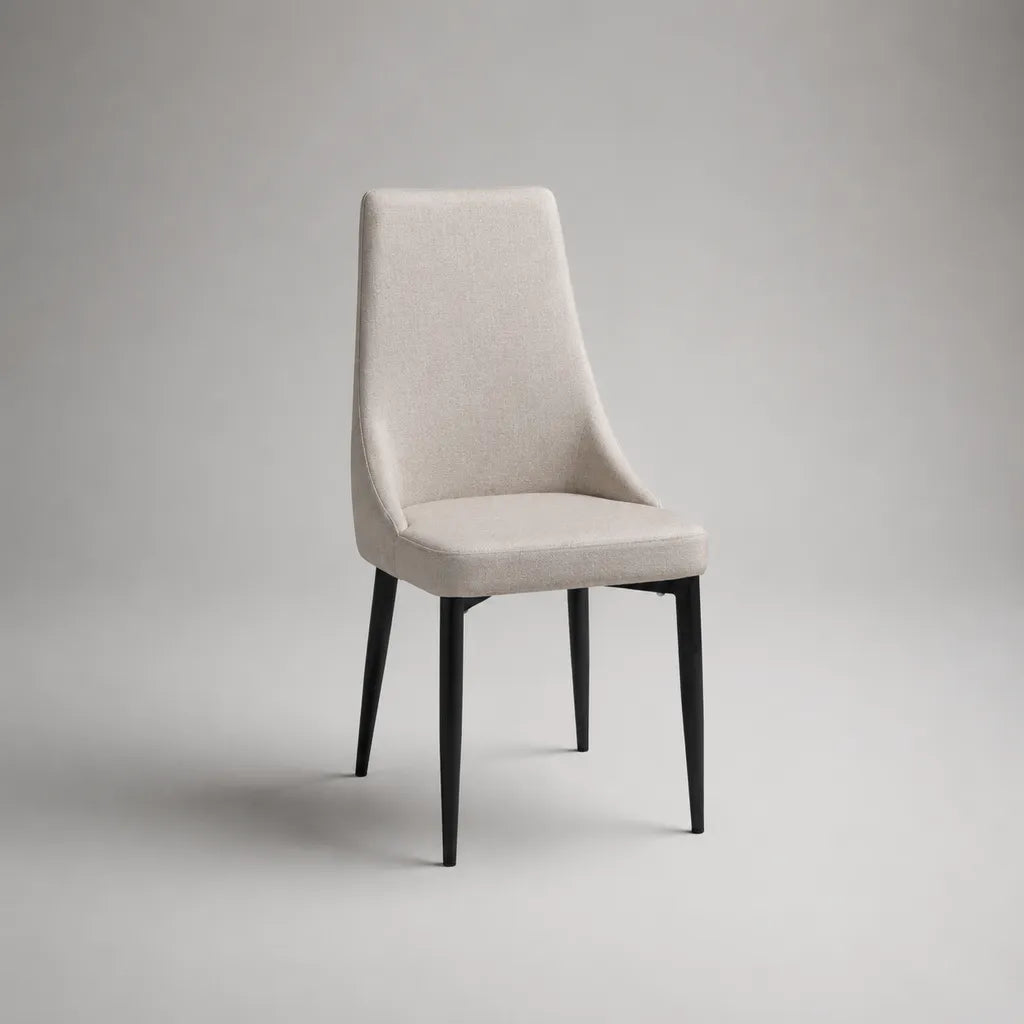 Sedia imbottita in poliestere beige con piedini in acciaio nero, 49 × 58 × 89 cm