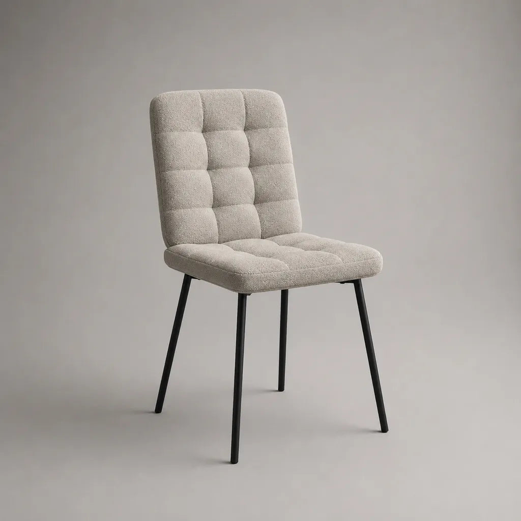 Sedia imbottita in tessuto curvo beige e acciaio nero, schienale imbottito, 49 × 56 × 84 cm